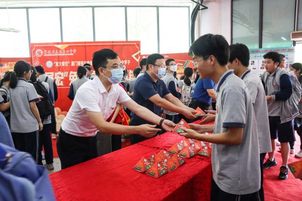 一举高“粽” 前“兔”似锦——南强后勤服务公司花式助力高考