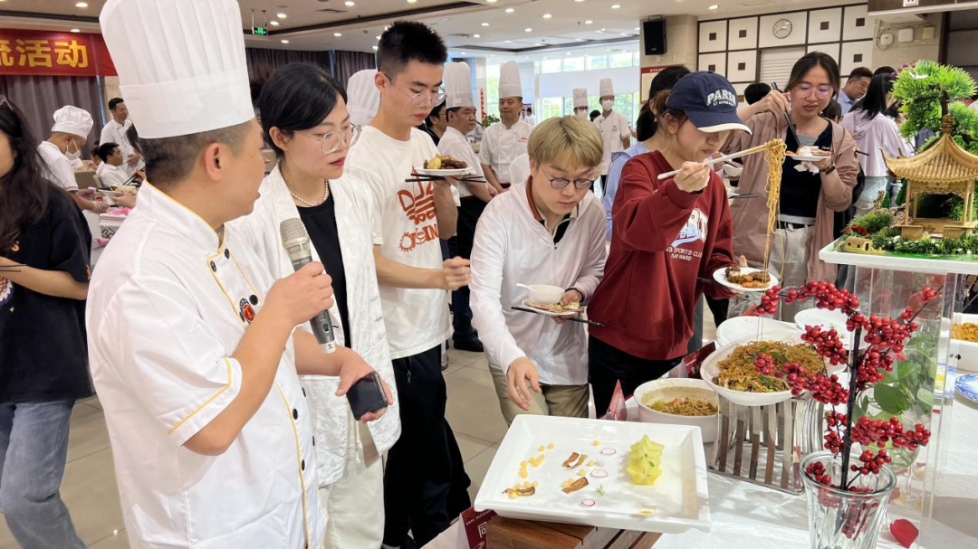 美食汇聚,风味共赏——饮食服务中心受邀亮相浙江大学“食在浙大”高校美食交流周活动
