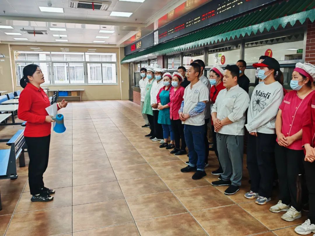 饮食服务中心完成灭火与应急疏散演练