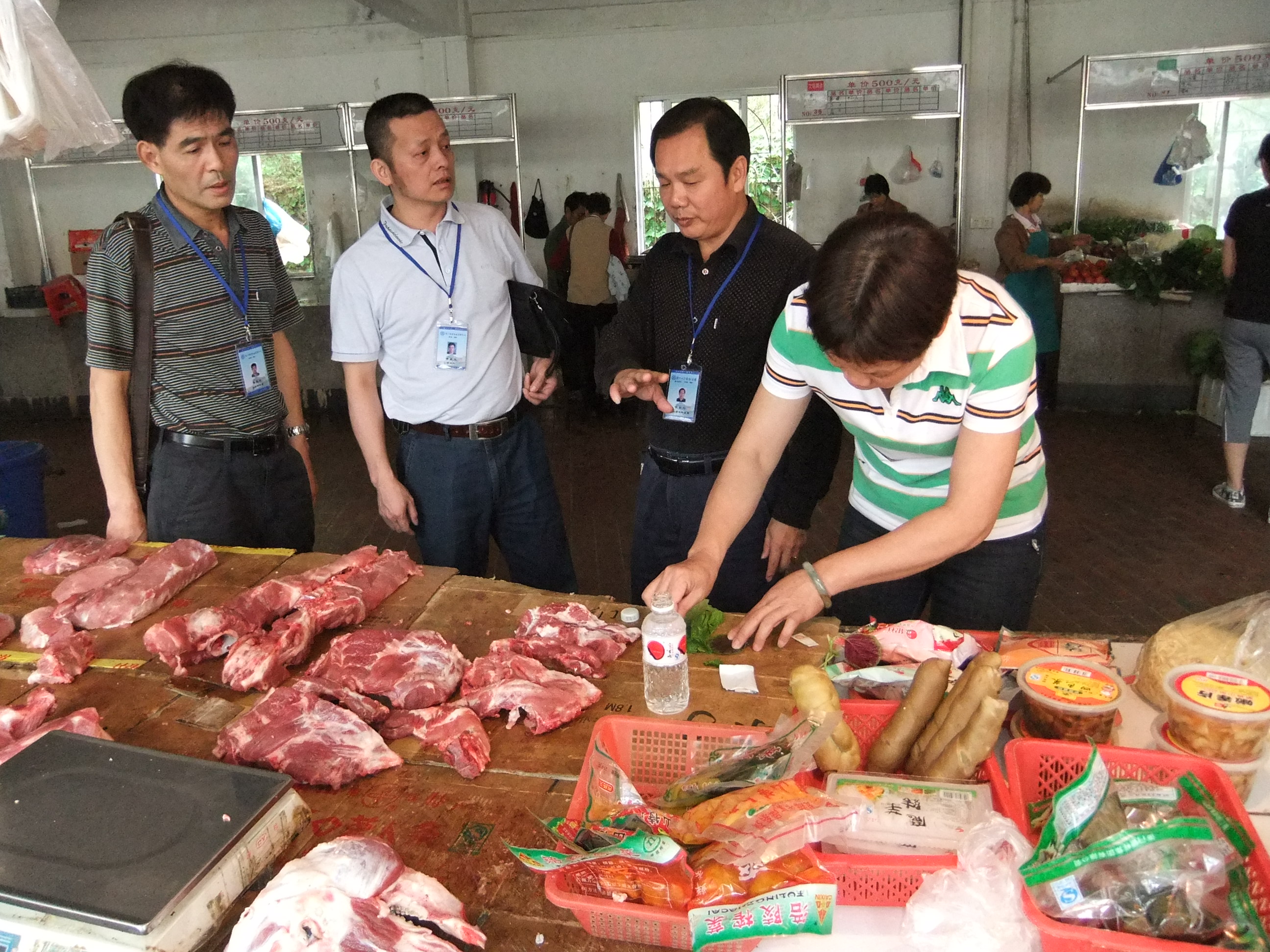 加强食品安全检查,防控卫生事件