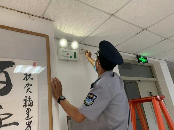 排查安全隐患 筑牢安全底线——南强物业公司开展“消防安全月”活动