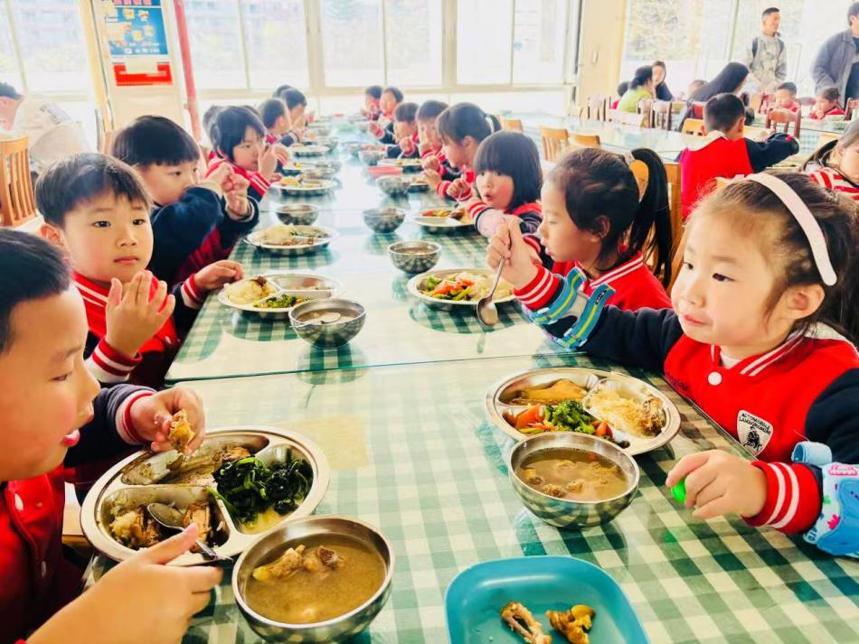 春日同行,助力春游好“食”光