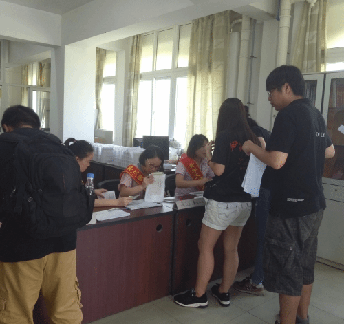 【毕业季】漳州校区物业部有序做好嘉庚学院2016届毕业生离校退宿工作