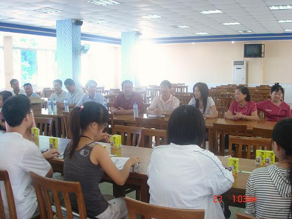 用心体会 真诚沟通 ——记东苑餐厅膳委会