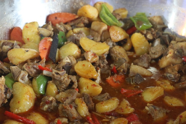 穆斯林相聚东苑,欢庆古尔邦节