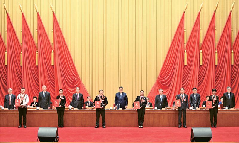 《求是》杂志发表习近平总书记重要文章《团结奋斗是中国人民创造历史伟业的必由之路》