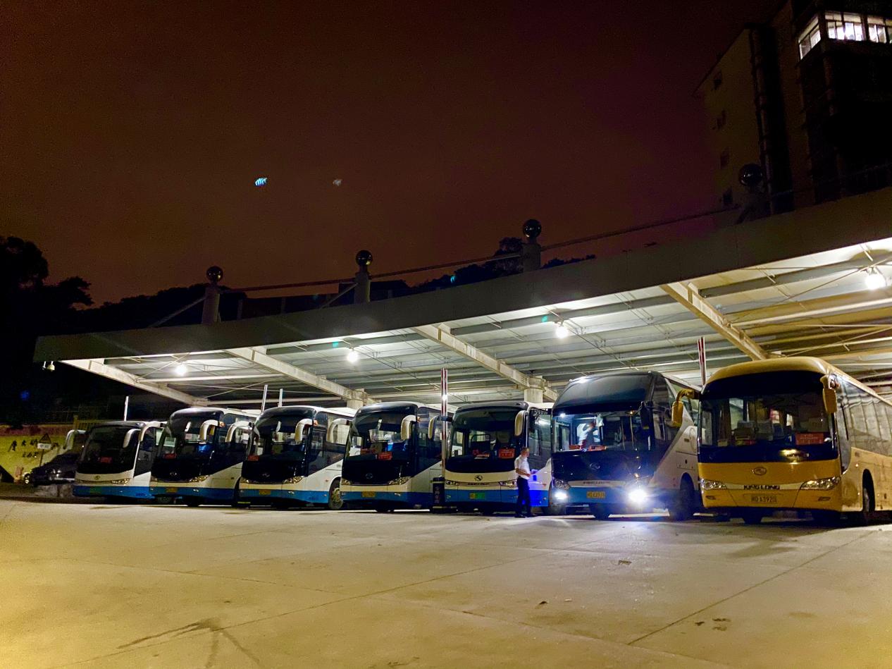 吹响军训号角   车辆立定军姿——运输中心圆满完成2020新生军训汇演承运任务