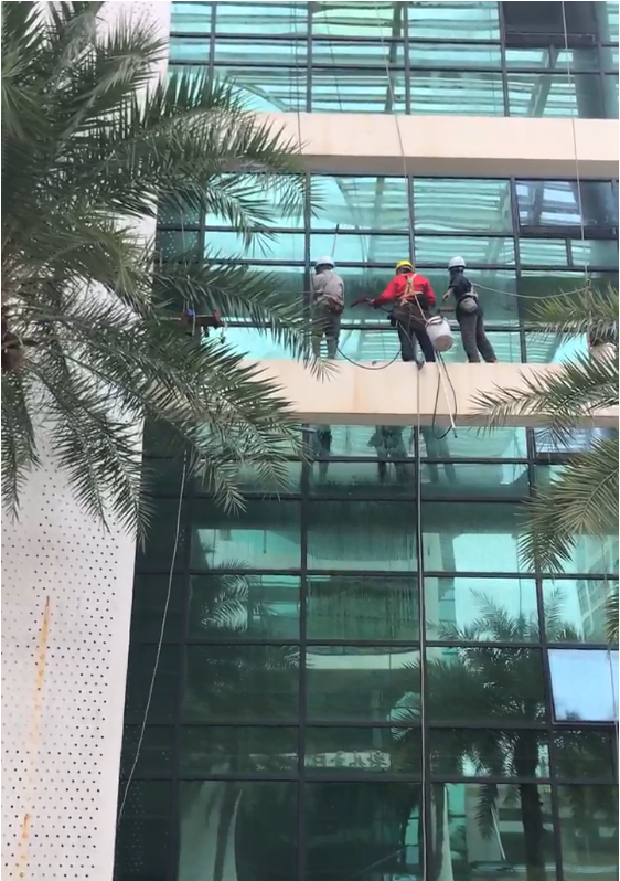 南强物业公司助力高考为梦护航