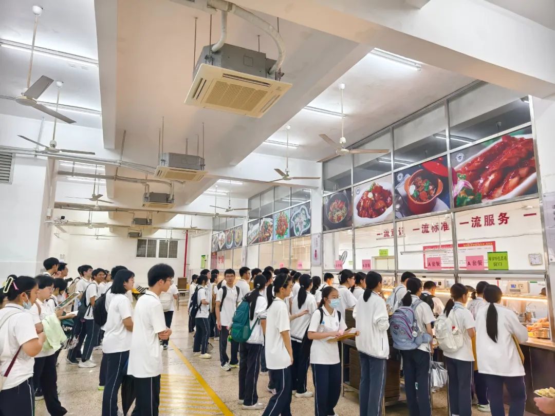 厦大餐饮14年温情守护!附中考点“吉祥套餐”护航千名学子高考