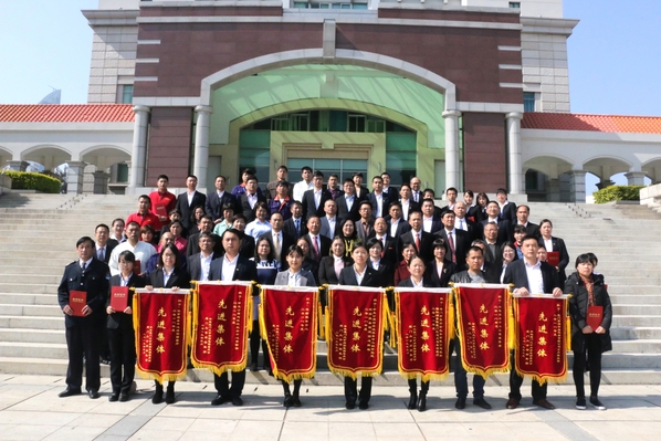 进中求稳扎实推进事业发展 抓好标准奋力建设一流后勤——后勤集团召开2018年度职代会暨总结大会