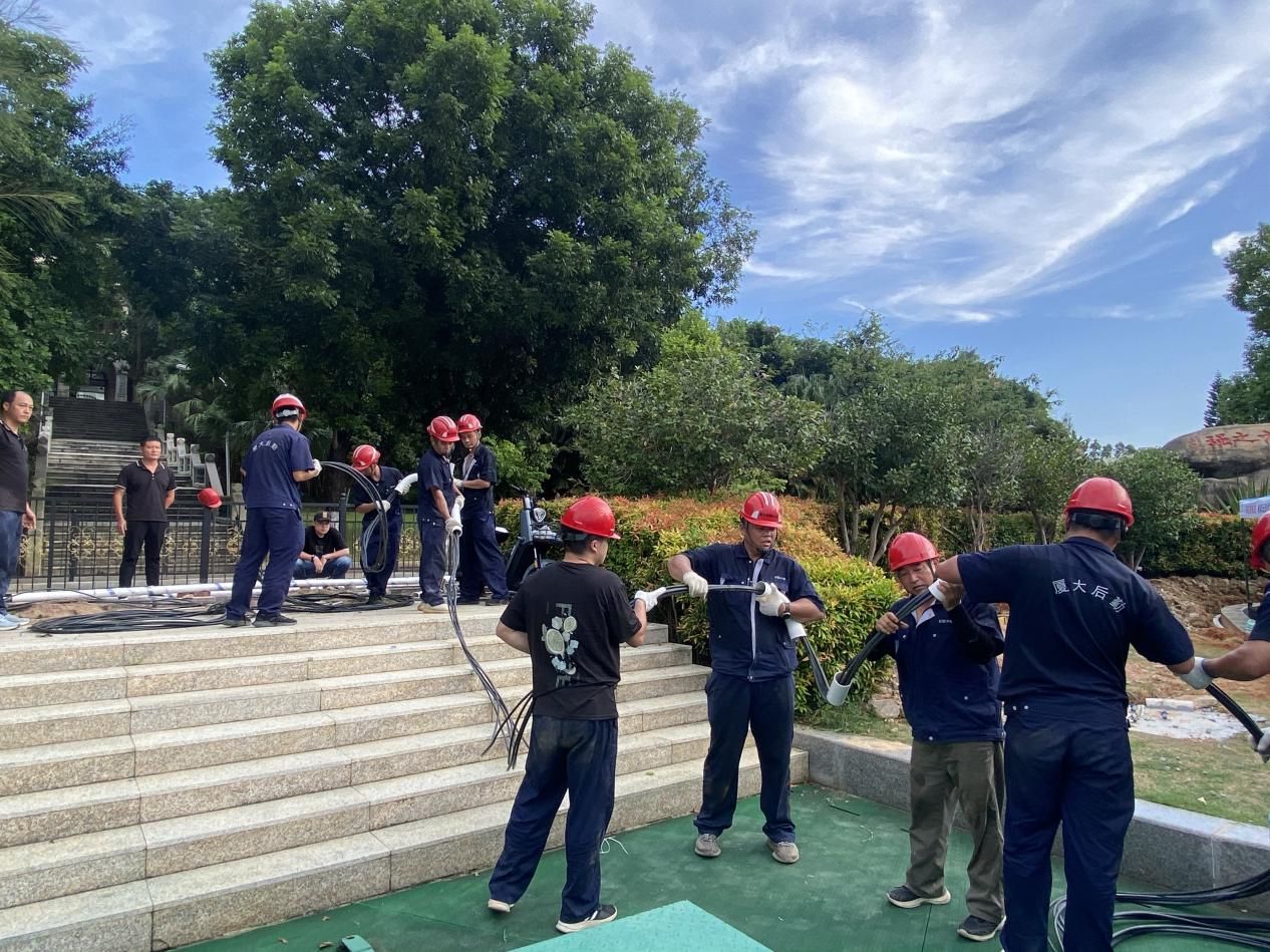 快准优!水电服务中心全力推进演武田径场照明改造工程