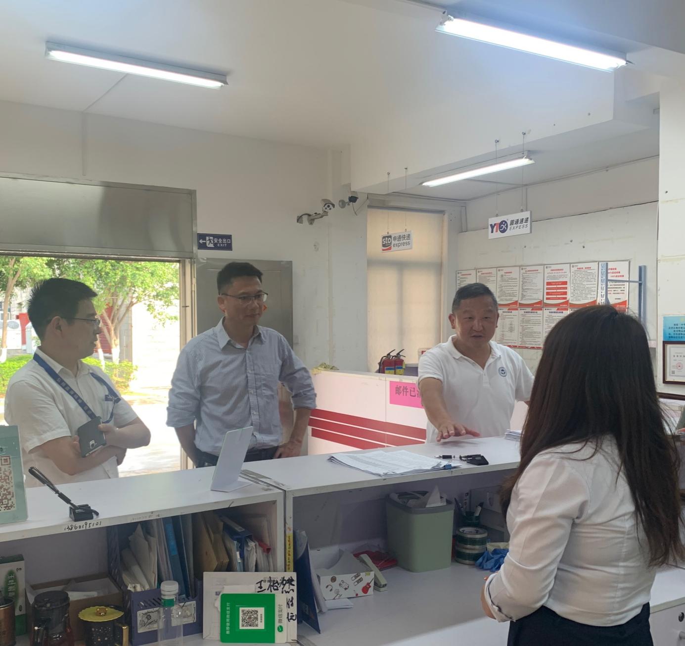 全力以赴迎校庆   担当作为添华彩