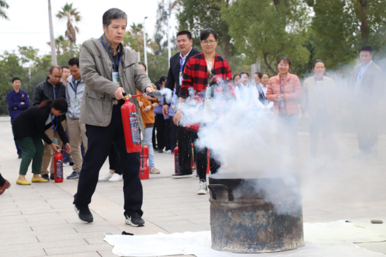 消防安全重在预防——南强物业翔安物业部开展消防演练