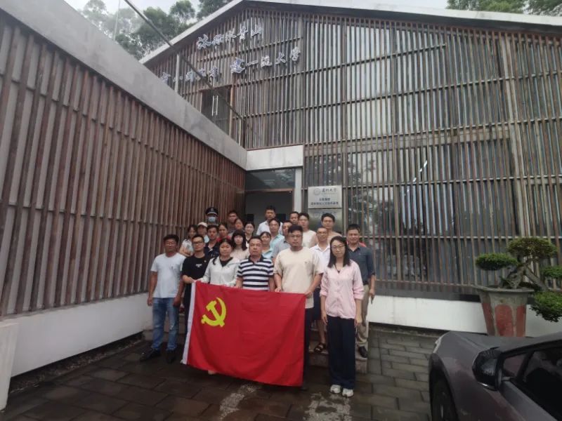 翔安校区服务办党支部助力“行见八闽”夏令营成功举办