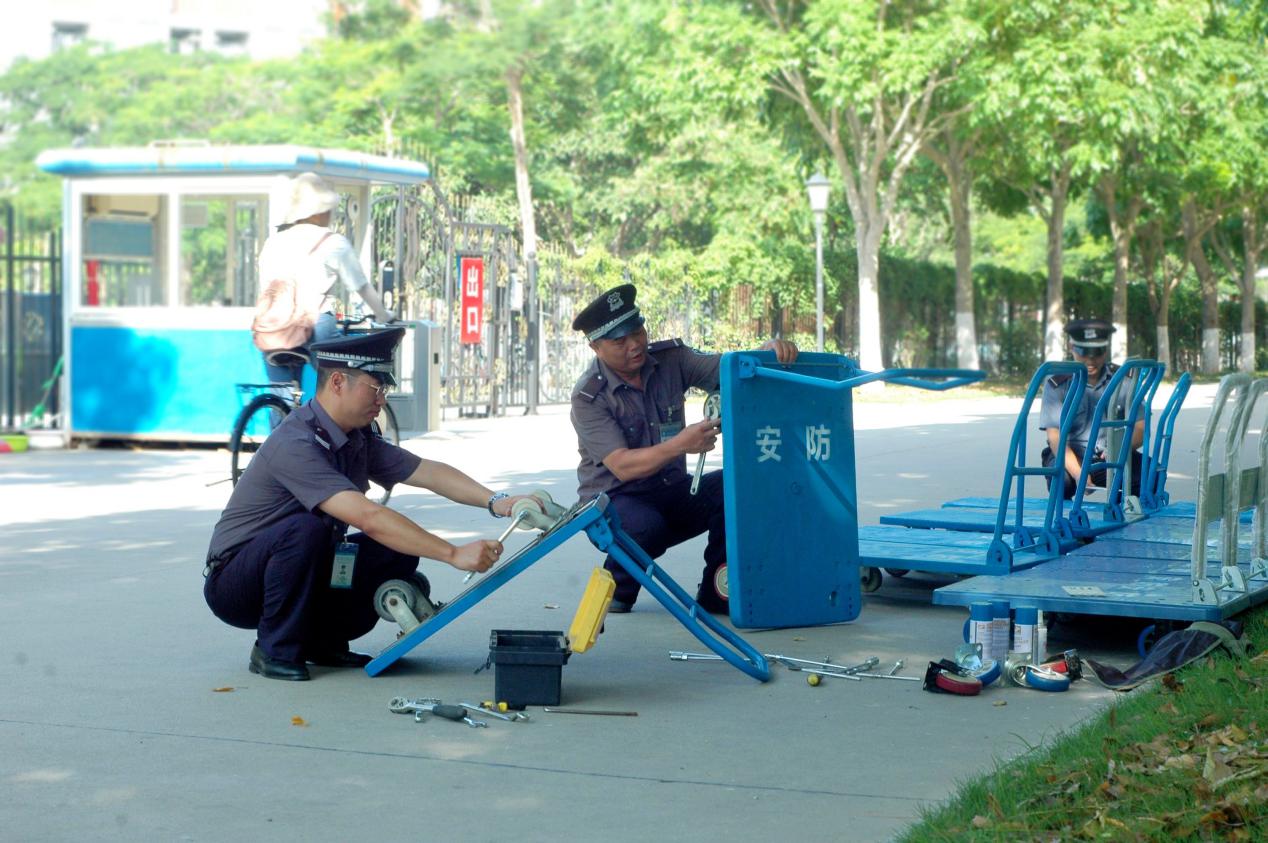 【学党史办实事】为服务做“加法” 让师生做“减法”