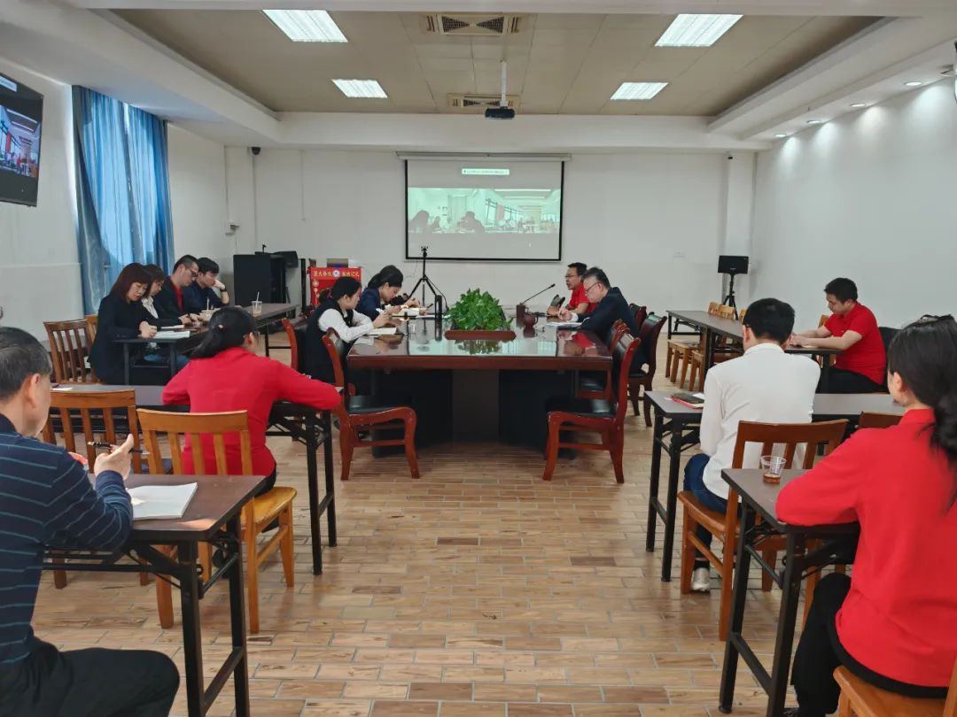 饮食服务中心召开安全工作布置会