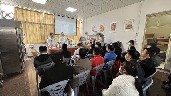开展烘焙培训 以学促行促效 ——饮食服务中心培训部组织烘焙技术人员外出培训