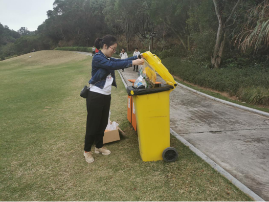 南强物业公司开展“环保在行动”垃圾分类实践活动