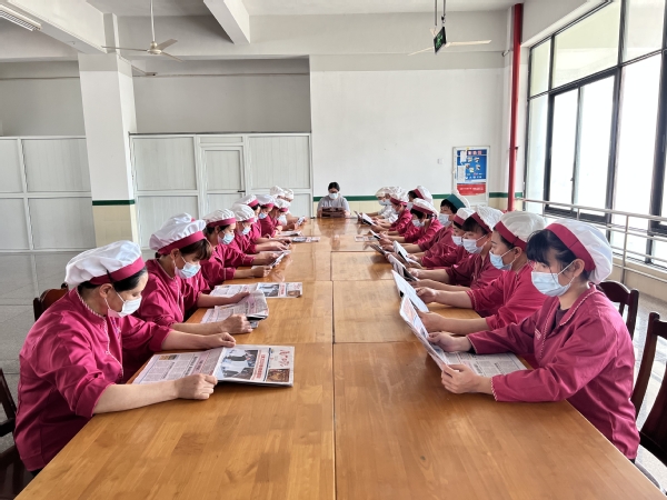 迅速行动起来 筑牢疫情防线 ——后勤集团全员学习党报抓实疫情防控工作