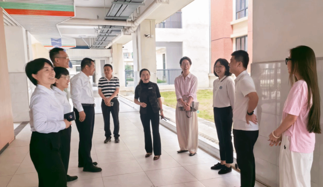 集团领导赴厦大附属翔安实验学校及翔安校区服务办开展调研