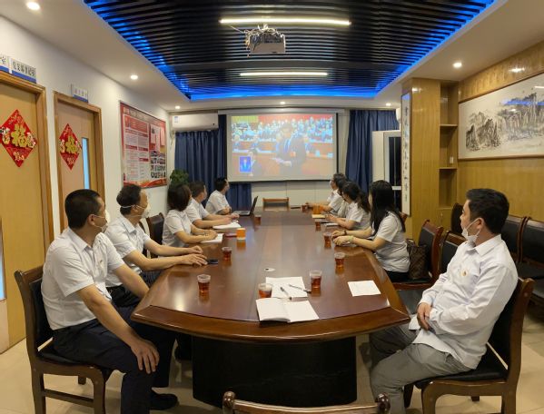 学习两会精神,凝聚奋进力量