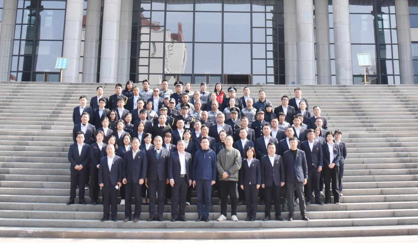 学生公寓与环境服务中心召开二级岗年终述职会