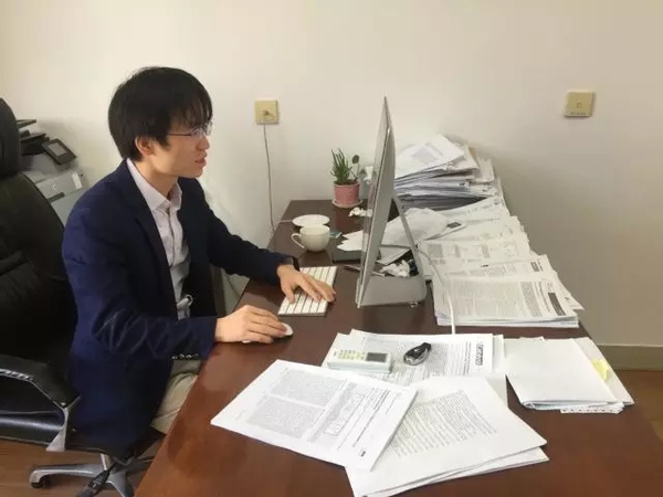 坚守中的美丽与温馨,为他们点赞!