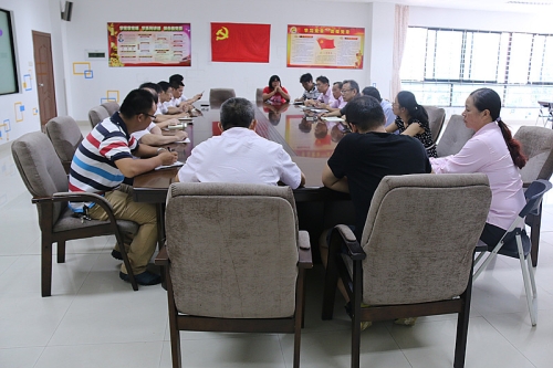 全体动员,防抗“鲇鱼” ——漳州校区服务办紧急召开防汛抗台专项工作布置会