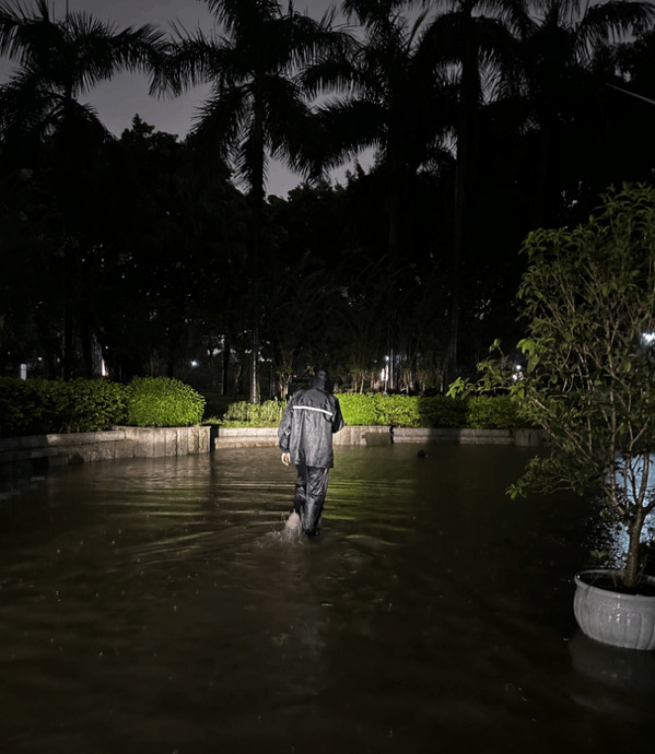 昼夜坚守战“海葵”