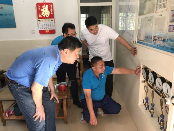 绷紧安全防线,排除安全隐患——水电服务中心开展水电安全检查