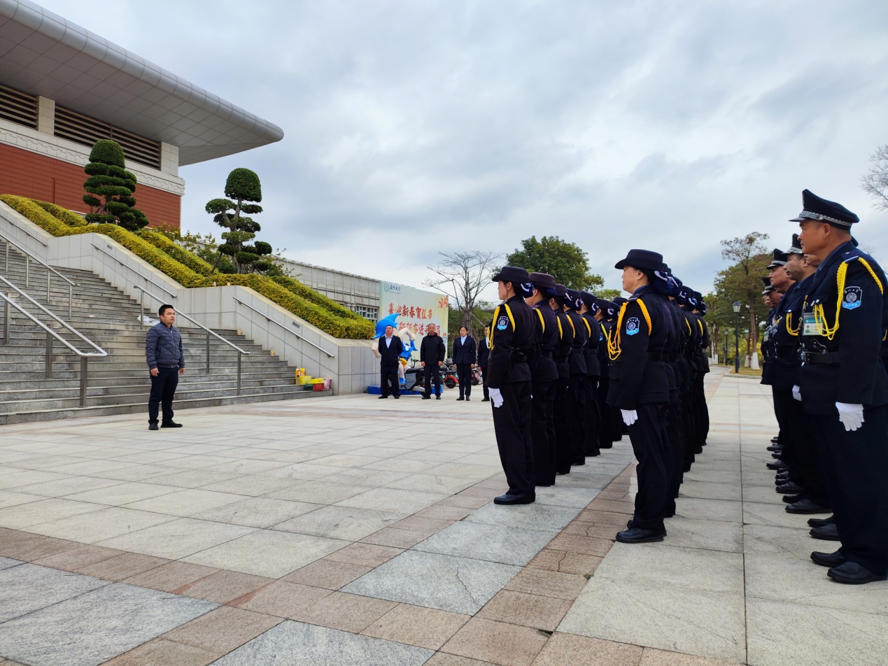 练思想 练作风 练仪容 练技能——翔安校区校园安防队开展寒假集训