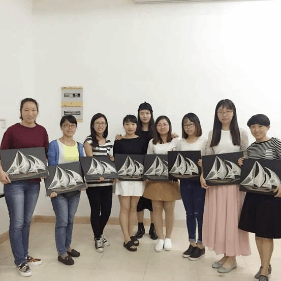 纱线展技艺 巧手扮生活——集团妇委会开展纱线画制作活动