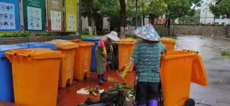 翔安校区服务办全力投入灾后恢复重建工作