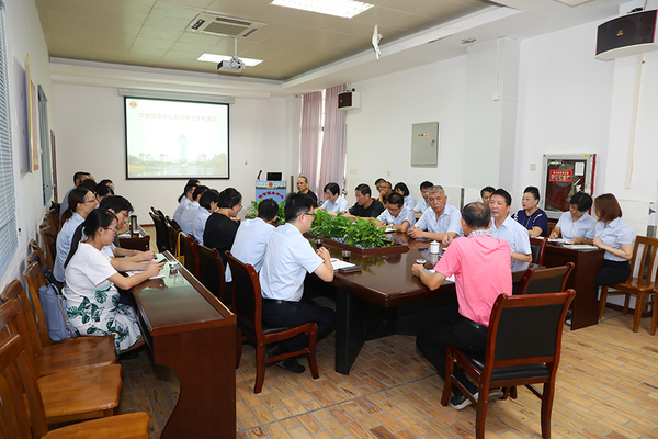 饮食服务中心顺利完成2019级迎新工作