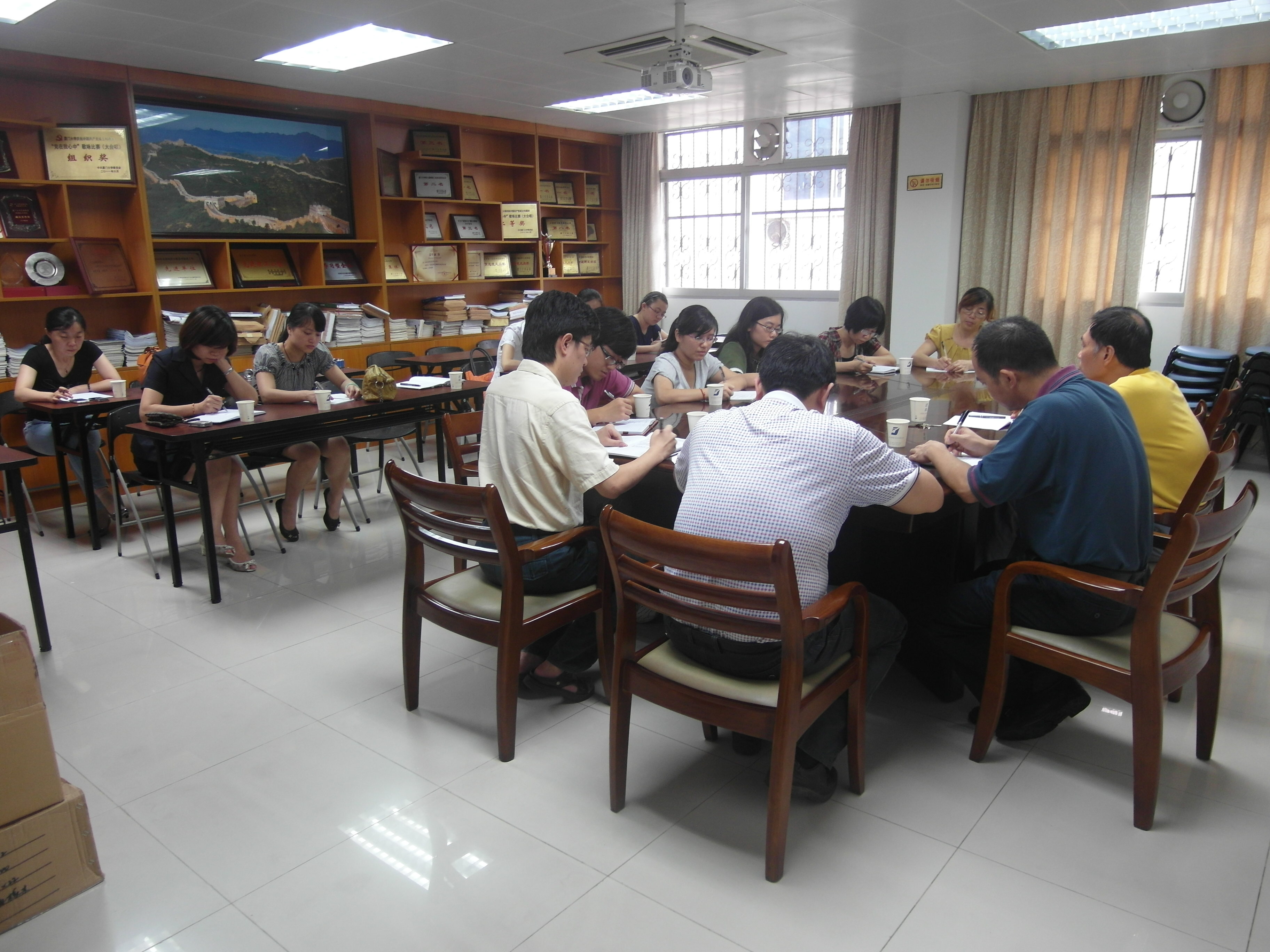 后勤集团召开宣传员座谈会